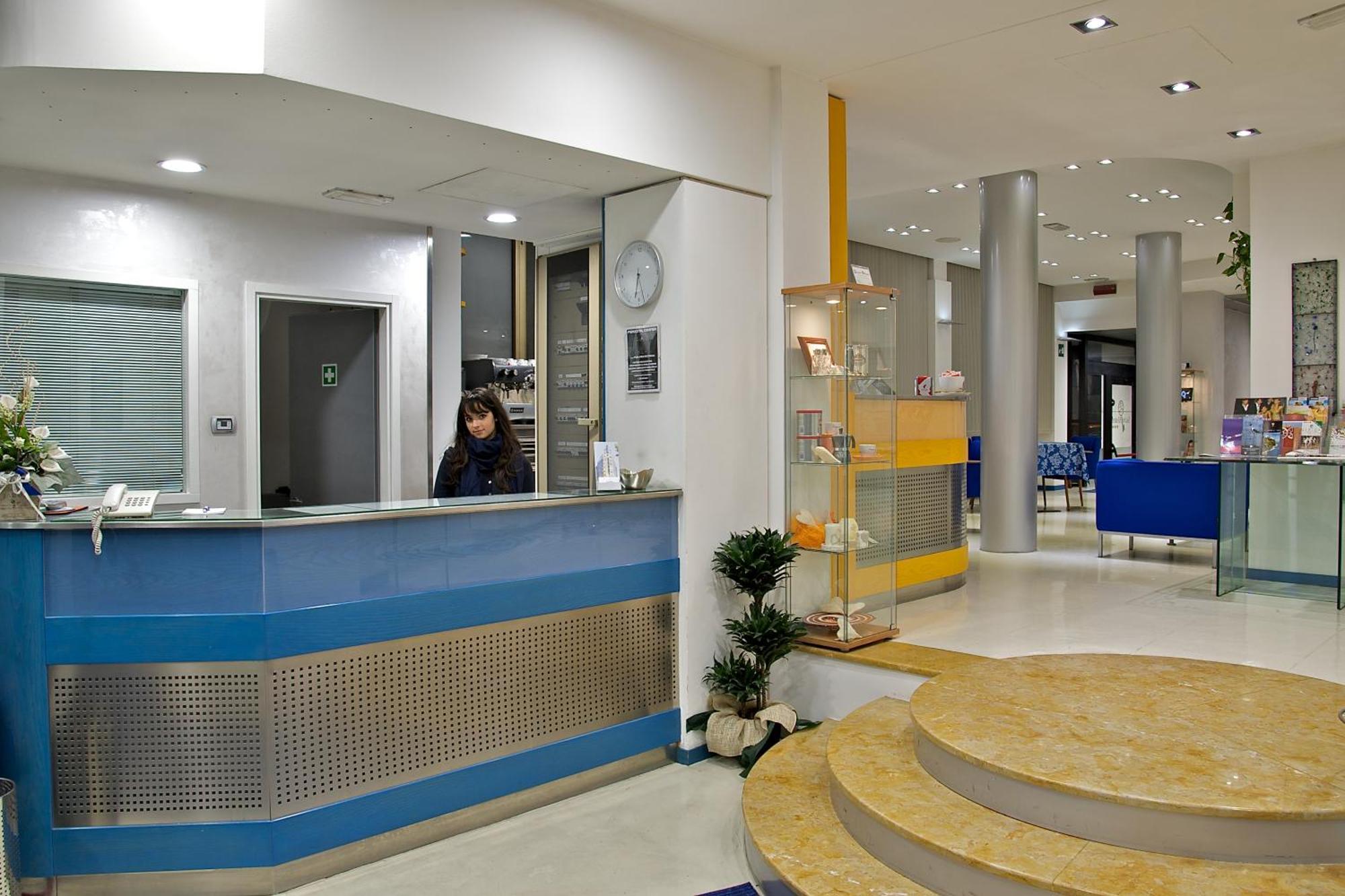 Sam Hotel Monfalcone Buitenkant foto