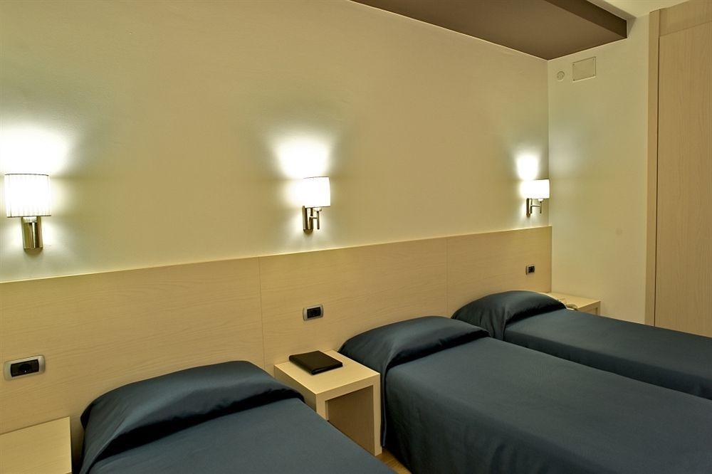 Sam Hotel Monfalcone Buitenkant foto