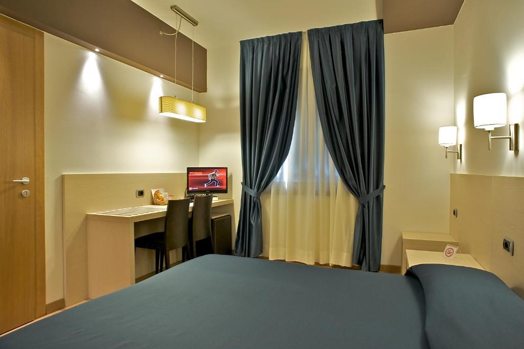 Sam Hotel Monfalcone Kamer foto