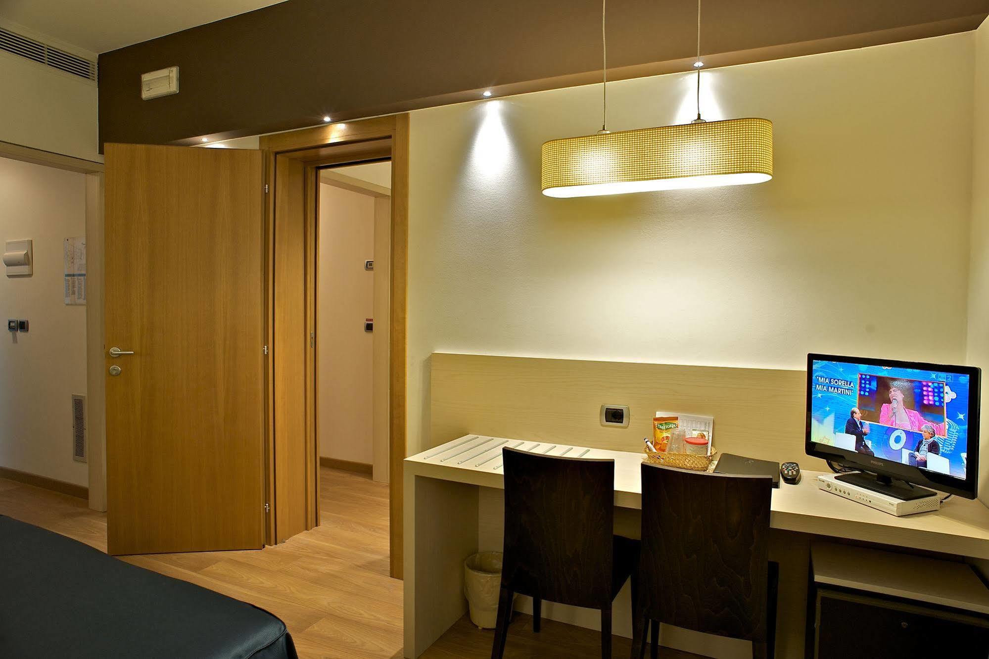 Sam Hotel Monfalcone Buitenkant foto