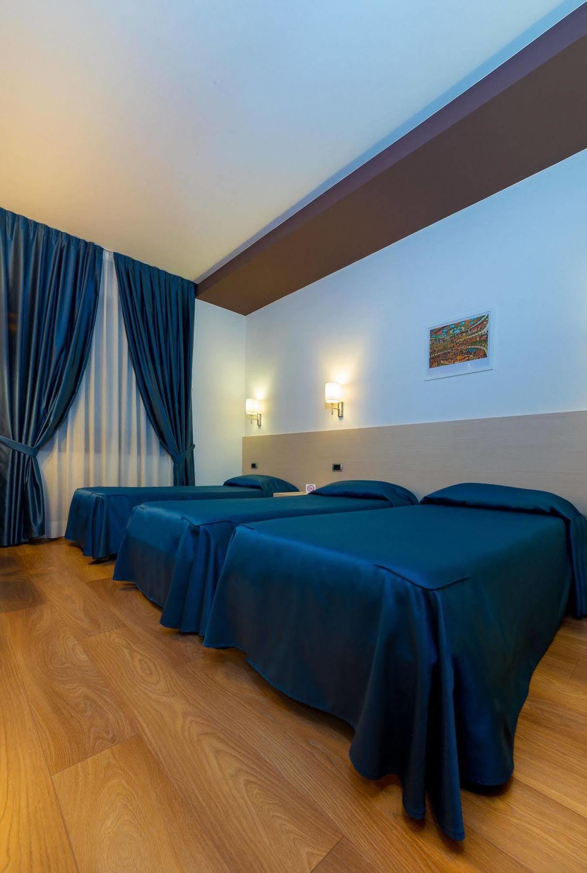 Sam Hotel Monfalcone Buitenkant foto