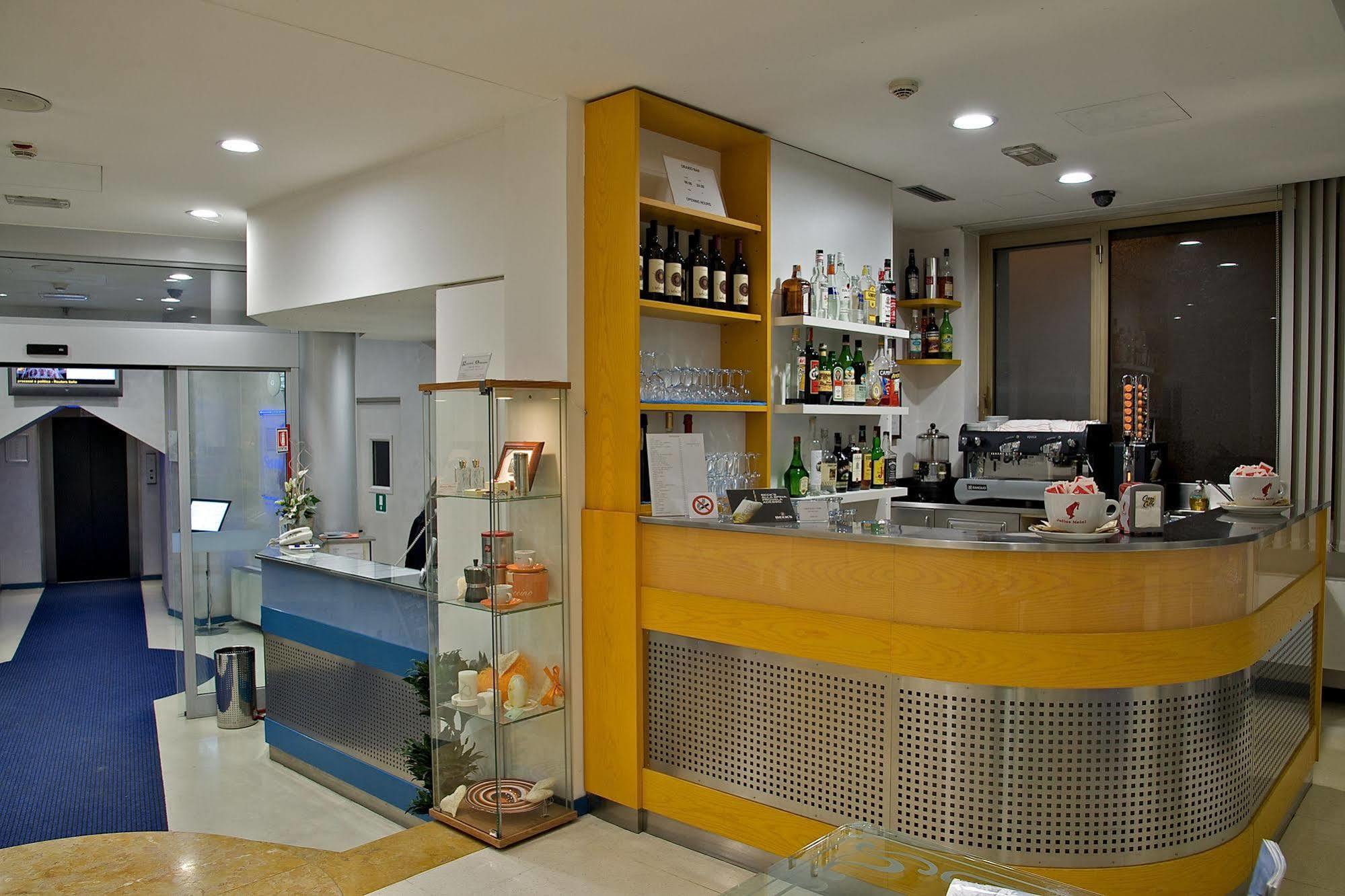 Sam Hotel Monfalcone Buitenkant foto
