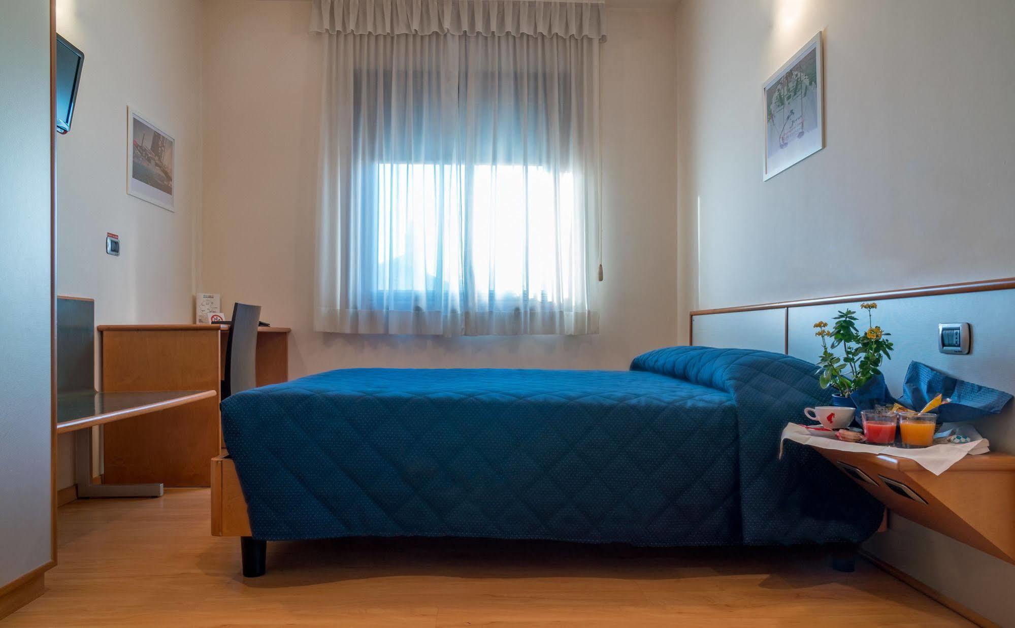 Sam Hotel Monfalcone Buitenkant foto